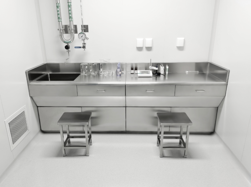 Stainless steel lab table with sink - TFK08